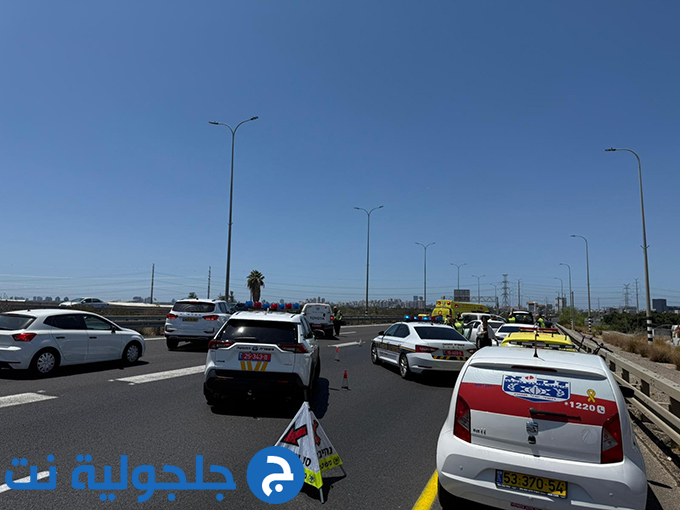 اصابة فتى راكب دراجة كهربائية بجراح خطيرة بعد تعرضه للدهس على شارع 531 قرب جلجولية